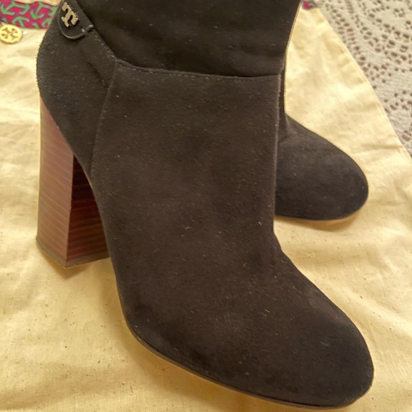 Tory Burch Fulton black suede ankle boots booties size 8 - Picture 11 of 13